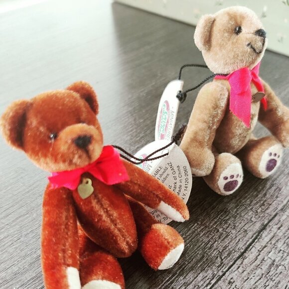 Bears, Miniature Dollhouse size by Cottage Collectibles with jointed arms & legs - Picture 5 of 7